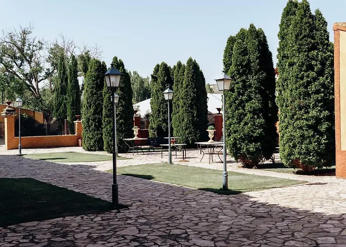 Hotel Rincón De Navarrete 2*